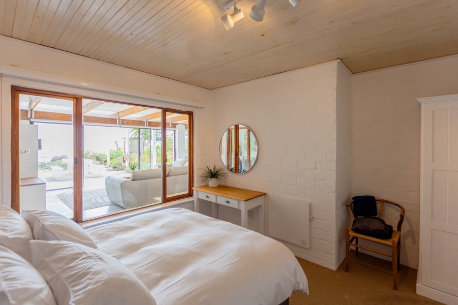 3 Bedroom Property for Sale in Britannia Bay Western Cape